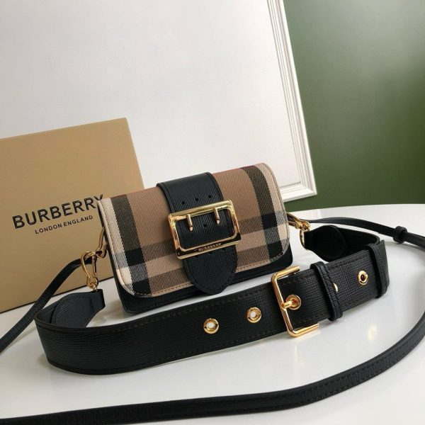Burberry House Check Bridle Calfskin Small Madison Buckle Bag Black 19.05*5*12 CM (Mirror Quality)