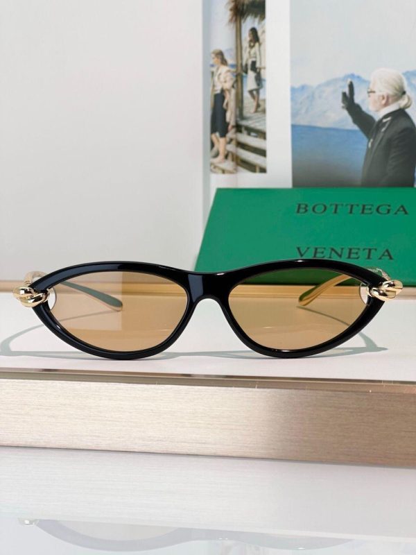 Bottega Veneta Knot Cat Eye Sunglasses