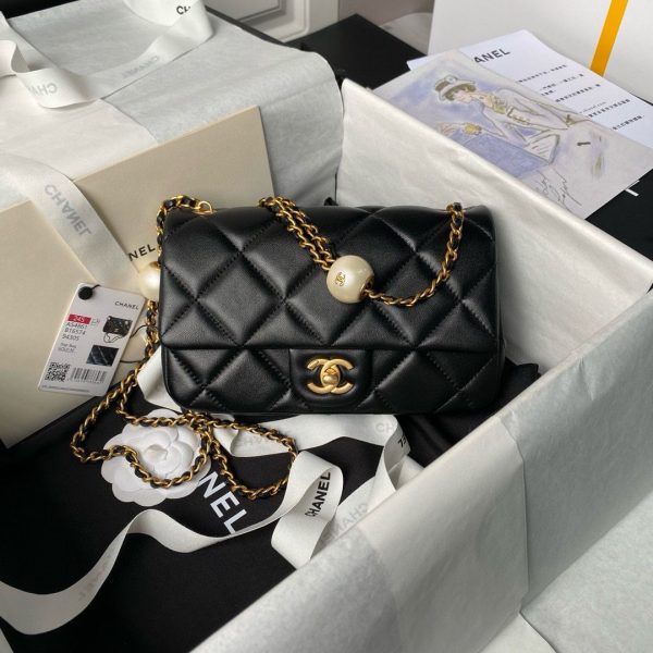 Chanel Mini Flap Bag in Black with Golden Hardware 20.5*13*6.5 CM (Mirror Quality)
