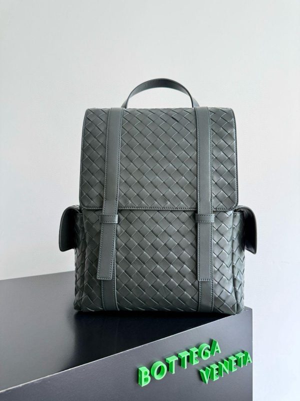 Bottega Veneta Back To School Backpack in Green 39*31*14 CM (Mirror Quality)
